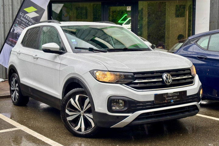 VOLKSWAGEN T-CROSS