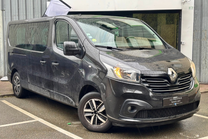 RENAULT TRAFIC COMBI